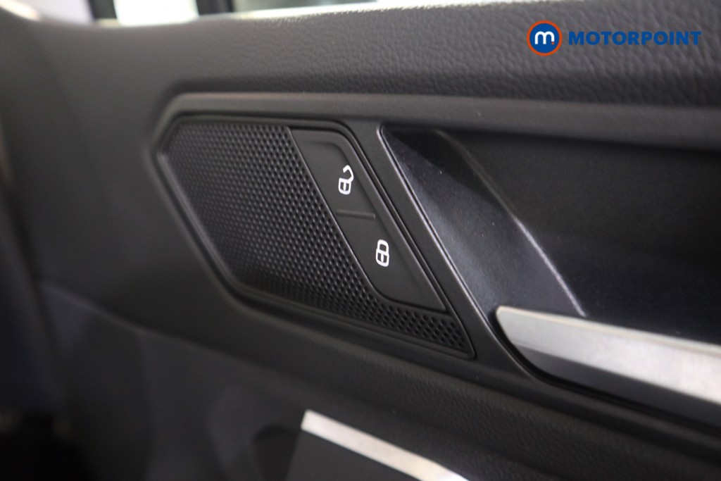Volkswagen Tiguan R-Line Automatic Diesel SUV - Stock Number (1589322) - 15th supplementary image