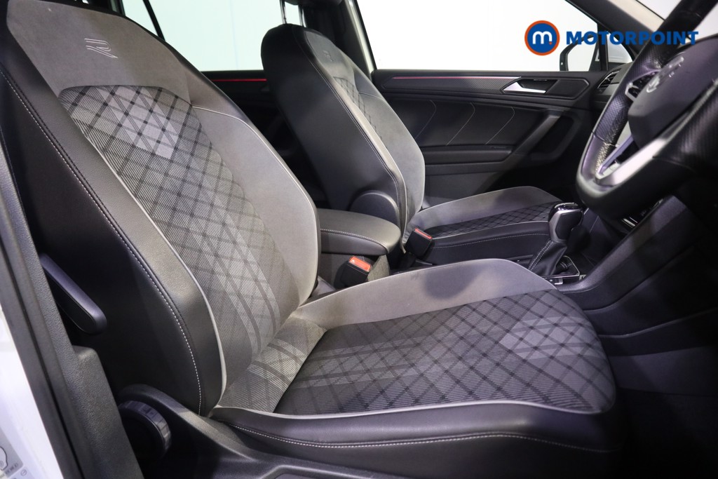 Volkswagen Tiguan R-Line Automatic Diesel SUV - Stock Number (1589322) - 18th supplementary image