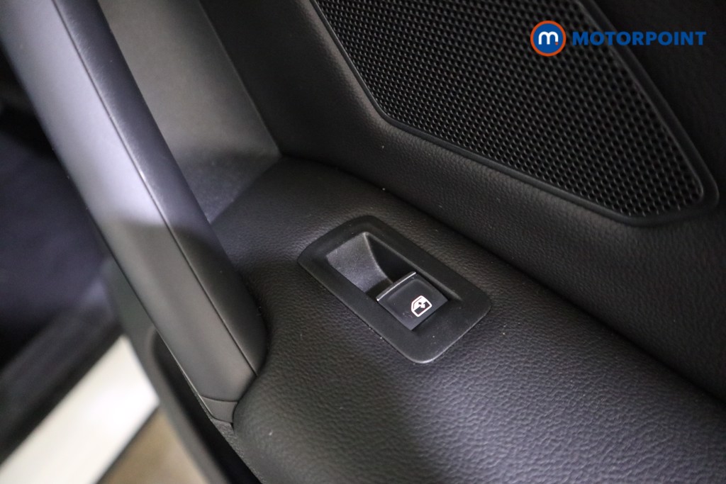 Volkswagen Tiguan R-Line Automatic Diesel SUV - Stock Number (1589322) - 23rd supplementary image