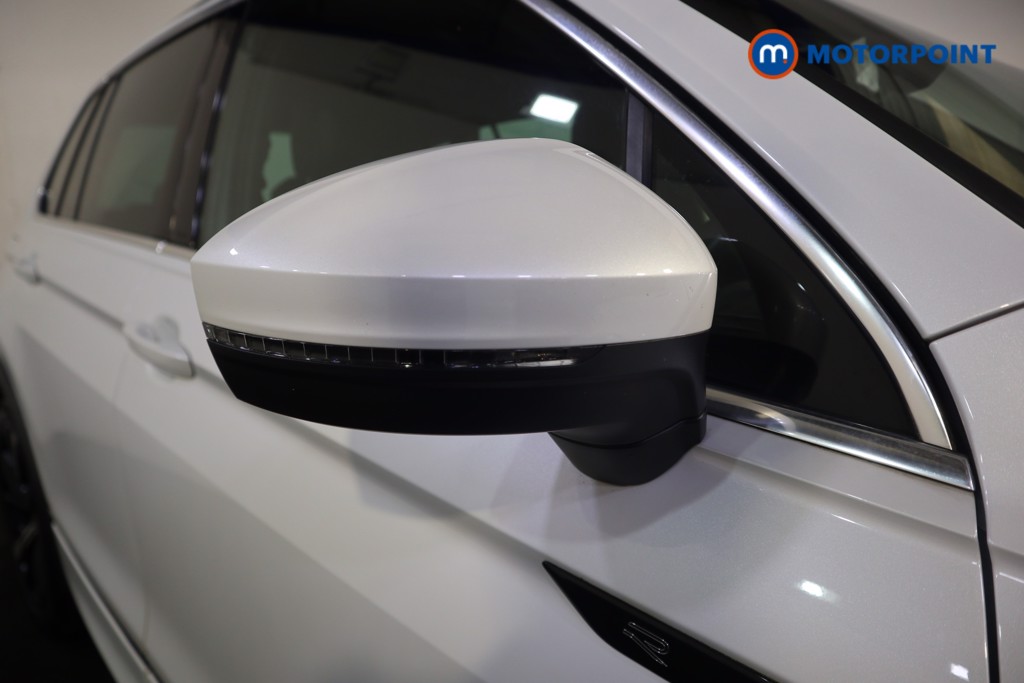 Volkswagen Tiguan R-Line Automatic Diesel SUV - Stock Number (1589322) - 34th supplementary image