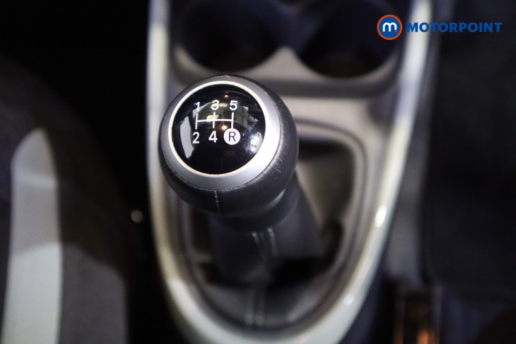 Toyota Aygo X Edge Manual Petrol Hatchback - Stock Number (1589425) - 5th supplementary image