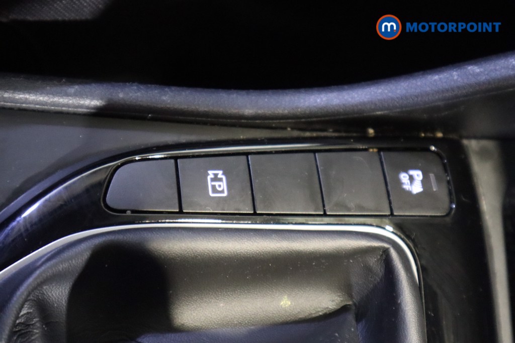 Hyundai Tucson Se Connect Manual Petrol SUV - Stock Number (1589446) - 23rd supplementary image