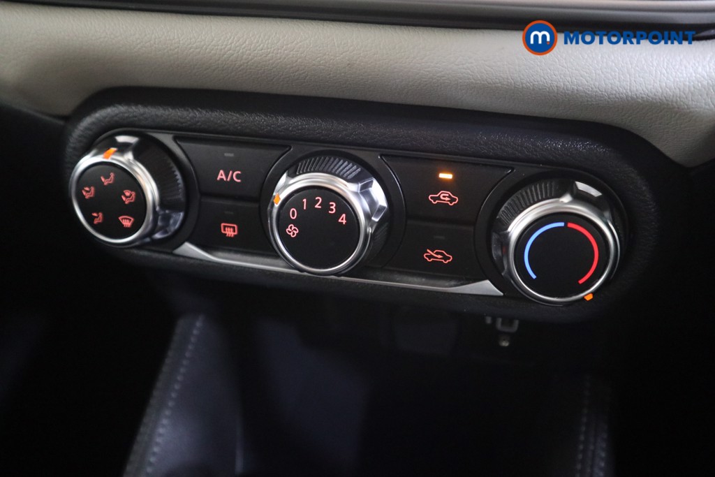 Nissan Micra Acenta Automatic Petrol Hatchback - Stock Number (1589623) - 7th supplementary image