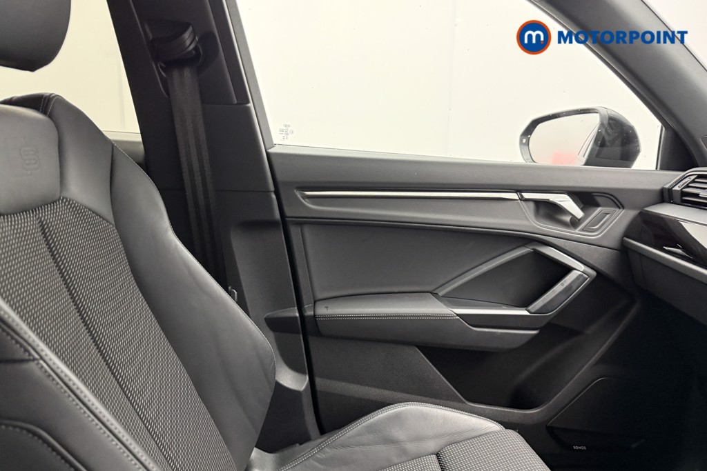 Audi Q3 Black Edition Automatic Diesel SUV - Stock Number (1589649) - 19th supplementary image