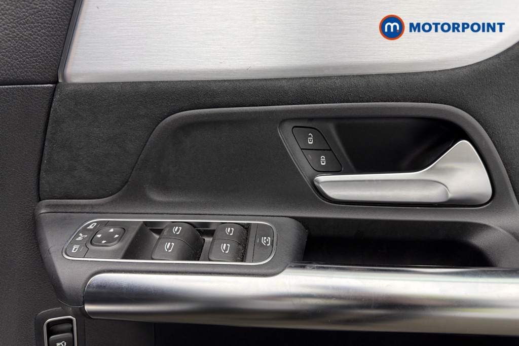 Mercedes-Benz EQA Amg Line Automatic Electric SUV - Stock Number (1589650) - 15th supplementary image