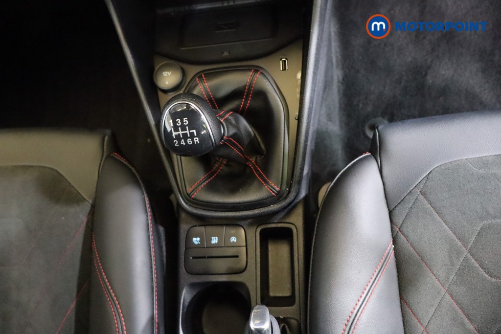 Ford Fiesta St-Line Vignale Manual Petrol Hatchback - Stock Number (1589666) - 7th supplementary image
