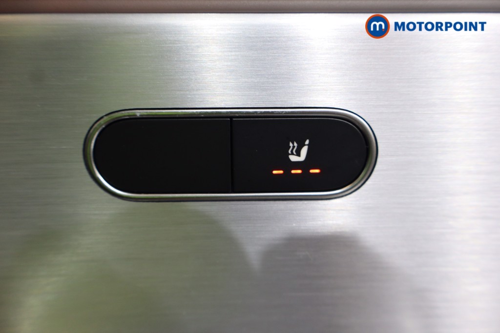 Mercedes-Benz CLA Amg Line Automatic Petrol Coupe - Stock Number (1589689) - 18th supplementary image