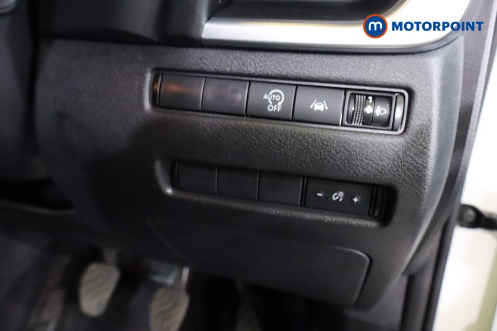 Nissan Qashqai Acenta Premium Manual Petrol SUV - Stock Number (1590020) - 8th supplementary image