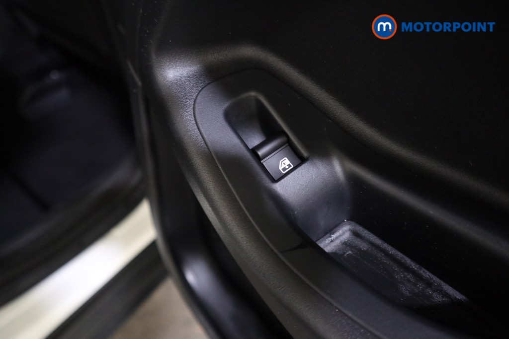 Fiat 500X Cross Manual Petrol SUV - Stock Number (1590220) - 17th supplementary image