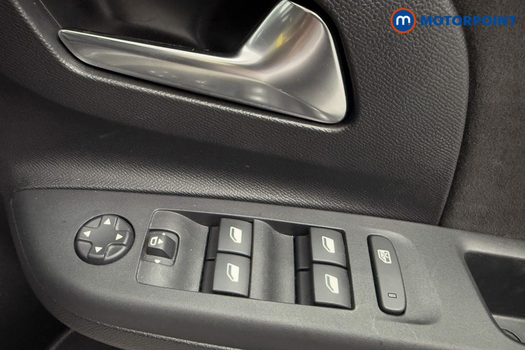 Vauxhall Corsa Ultimate Automatic Petrol Hatchback - Stock Number (1590297) - 18th supplementary image