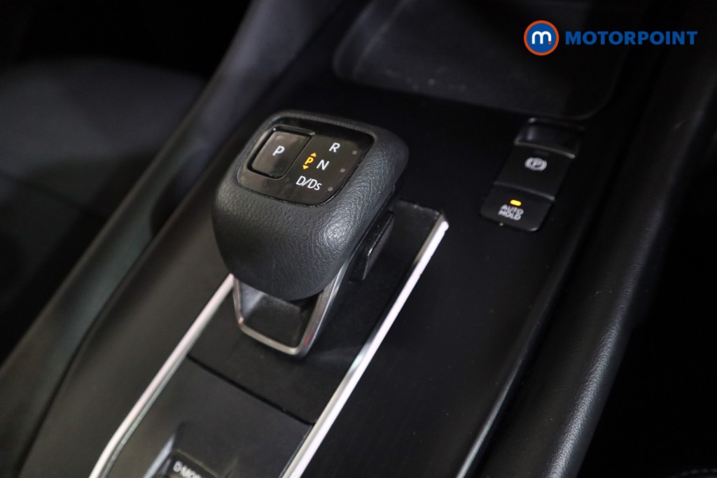 Nissan Qashqai N-Connecta Automatic Petrol SUV - Stock Number (1590341) - 11th supplementary image