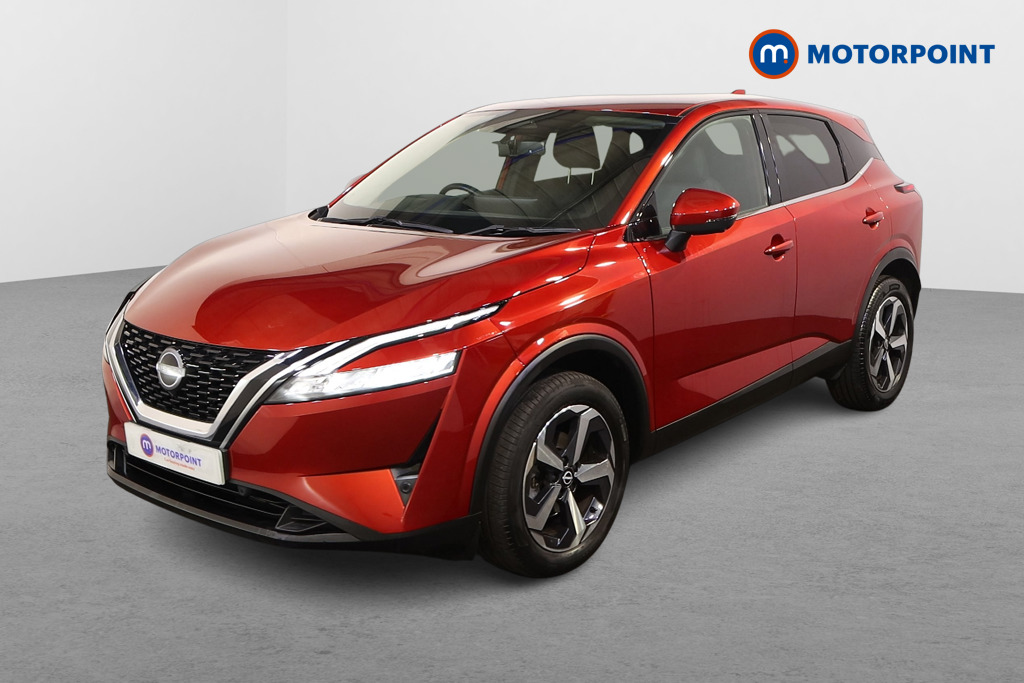 Nissan Qashqai N-Connecta Automatic Petrol SUV - Stock Number (1590341) - Passenger side front corner