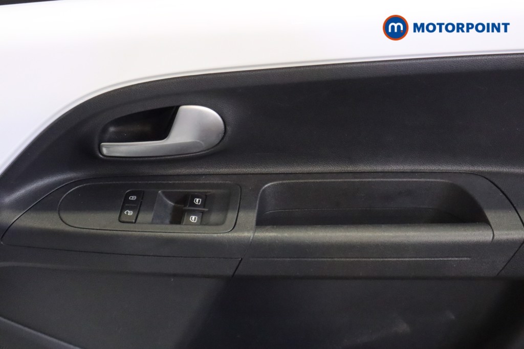 Volkswagen UP Black Edition Manual Petrol Hatchback - Stock Number (1590803) - 14th supplementary image