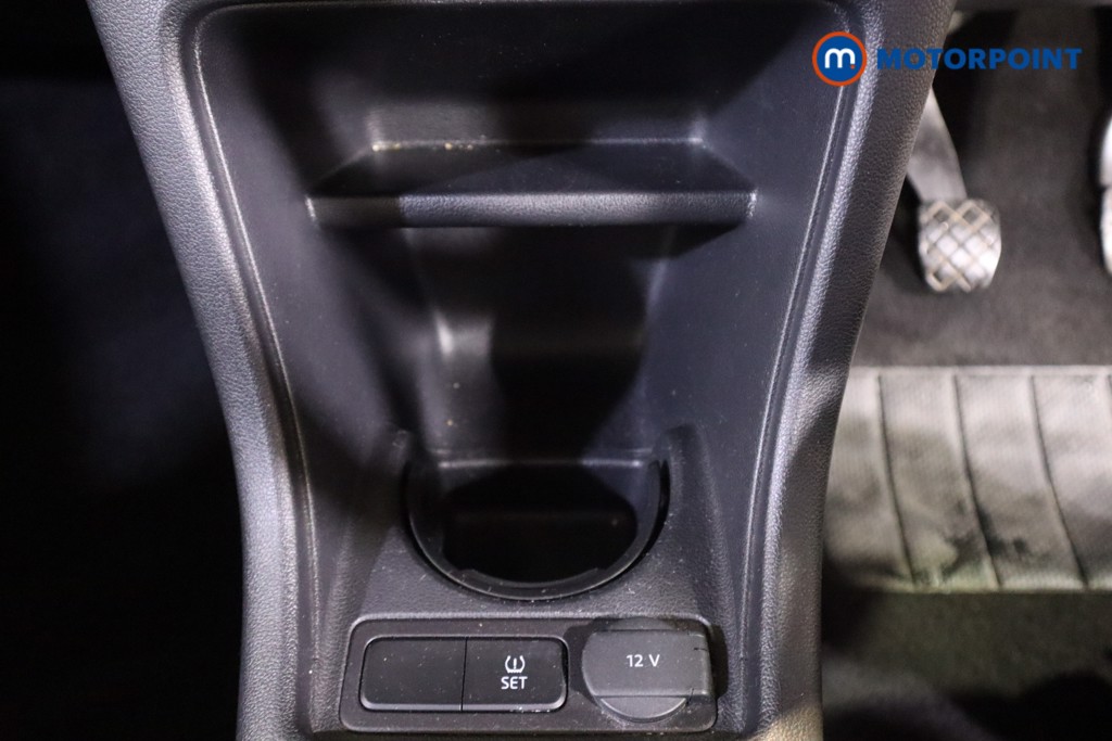 Volkswagen UP Black Edition Manual Petrol Hatchback - Stock Number (1590803) - 19th supplementary image