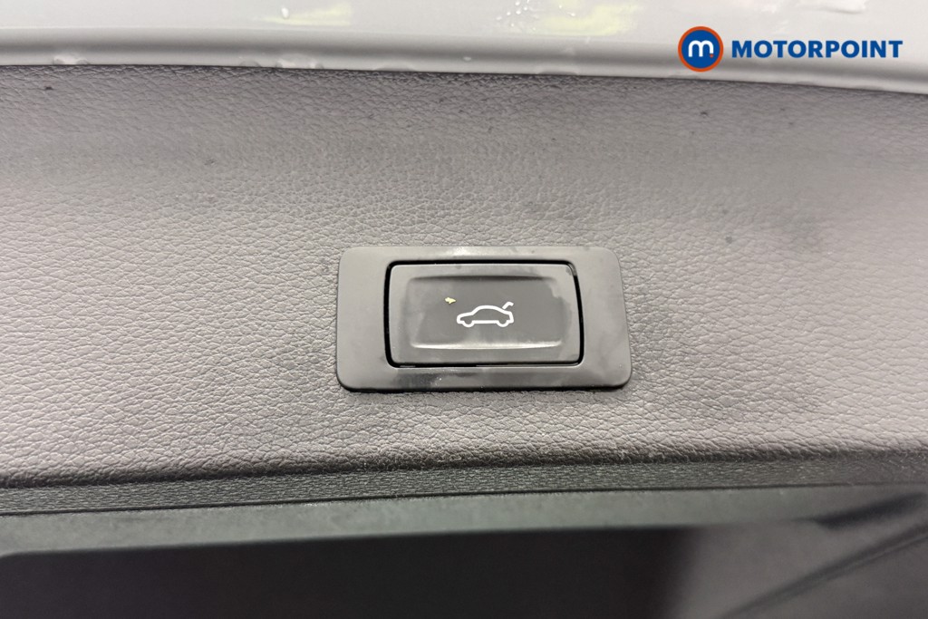 Audi Q2 S Line Manual Petrol SUV - Stock Number (1591064) - 8th supplementary image