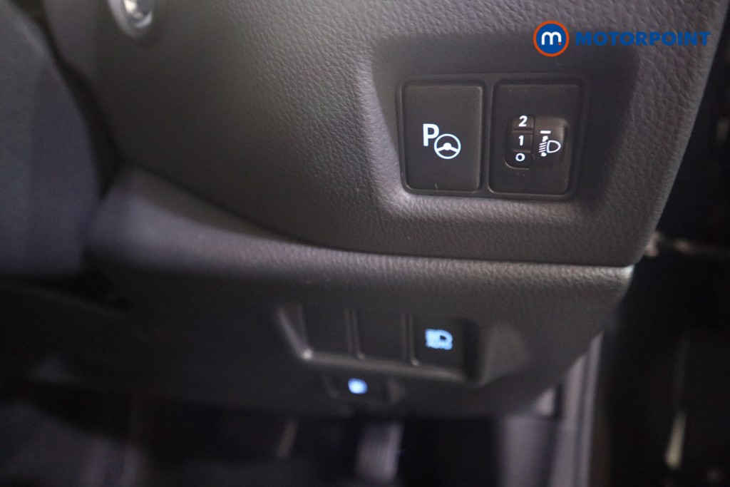 Toyota C-Hr Design Automatic Petrol-Electric Hybrid SUV - Stock Number (1591075) - 10th supplementary image