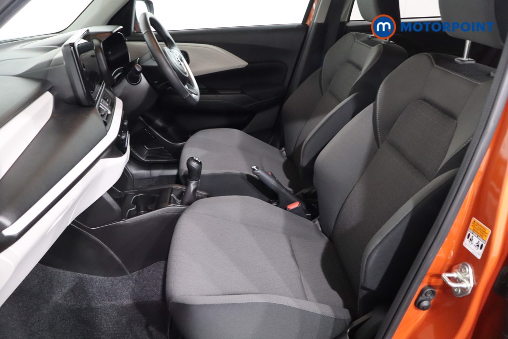 Suzuki Swift Motion Manual Petrol Hatchback - Stock Number (1591150) - 4th supplementary image