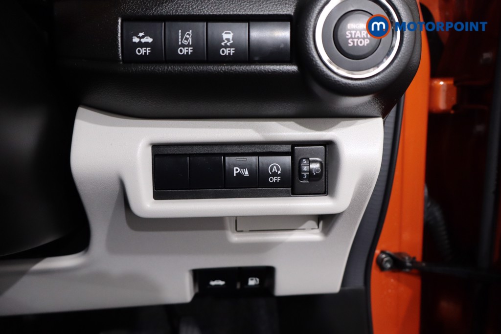 Suzuki Swift Motion Manual Petrol Hatchback - Stock Number (1591150) - 20th supplementary image
