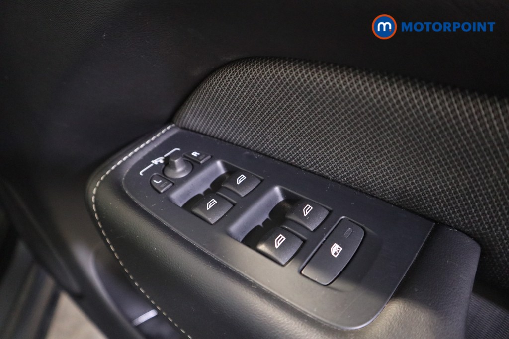 Volvo Xc60 R Design Automatic Diesel SUV - Stock Number (1591274) - 12th supplementary image