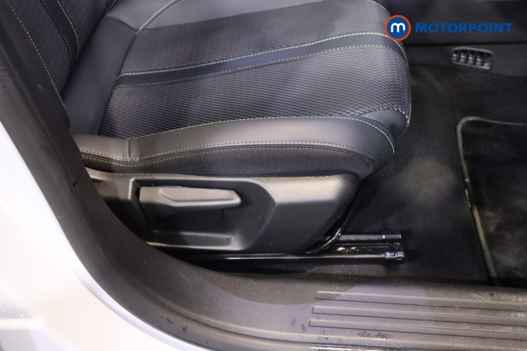 Peugeot 2008 GT Automatic Electric SUV - Stock Number (1591454) - 15th supplementary image