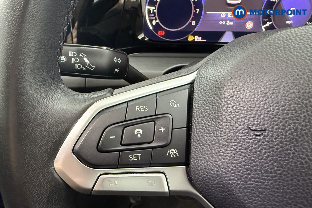 Volkswagen Golf Style Manual Petrol Hatchback - Stock Number (1591467) - 4th supplementary image