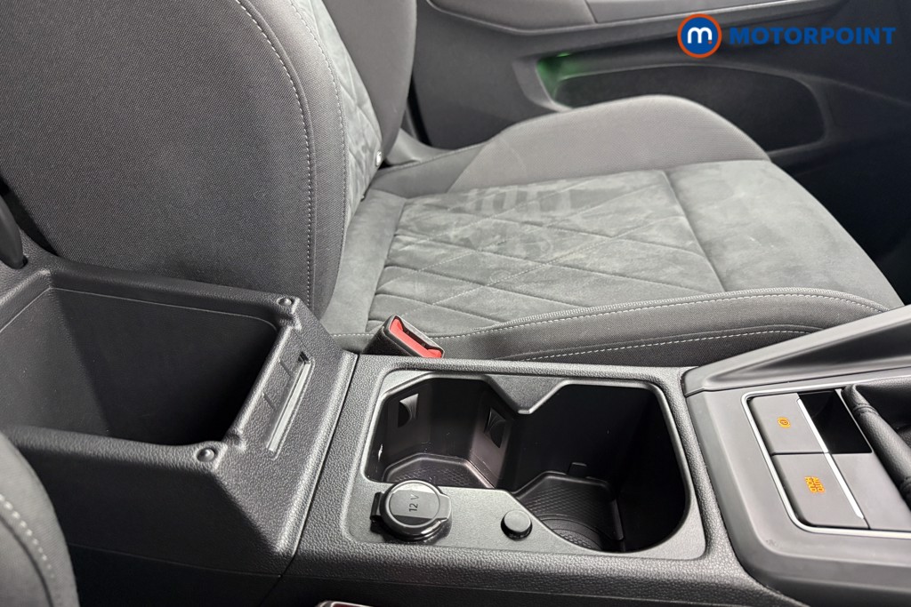 Volkswagen Golf Style Manual Petrol Hatchback - Stock Number (1591467) - 18th supplementary image