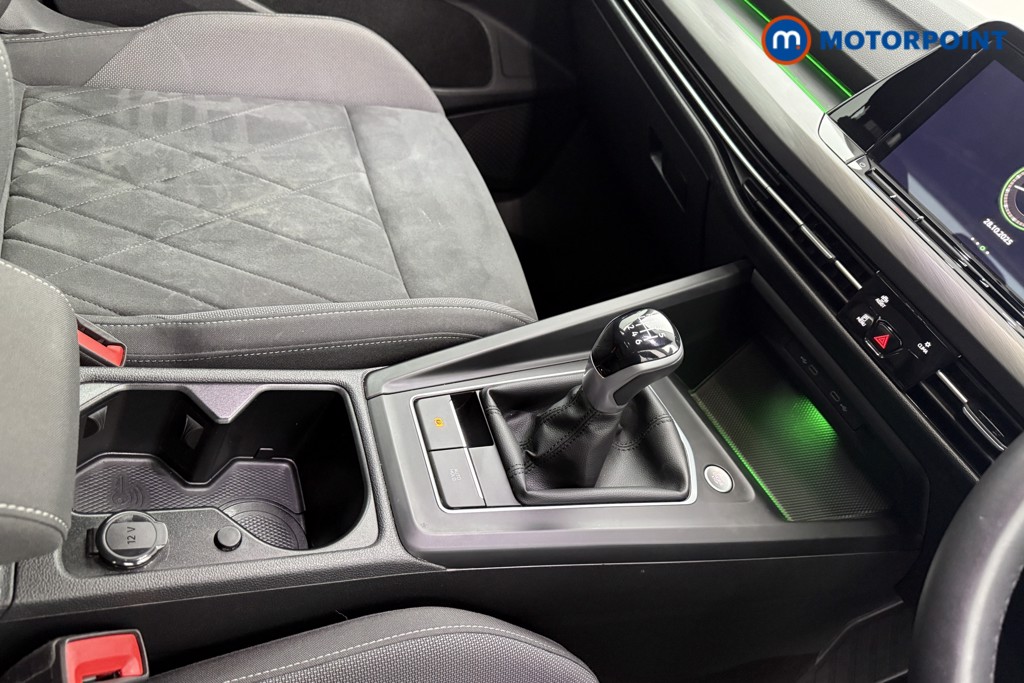 Volkswagen Golf Style Manual Petrol Hatchback - Stock Number (1591467) - 19th supplementary image