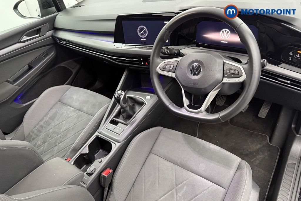 Volkswagen Golf Style Manual Petrol Hatchback - Stock Number (1591467) - 1st supplementary image