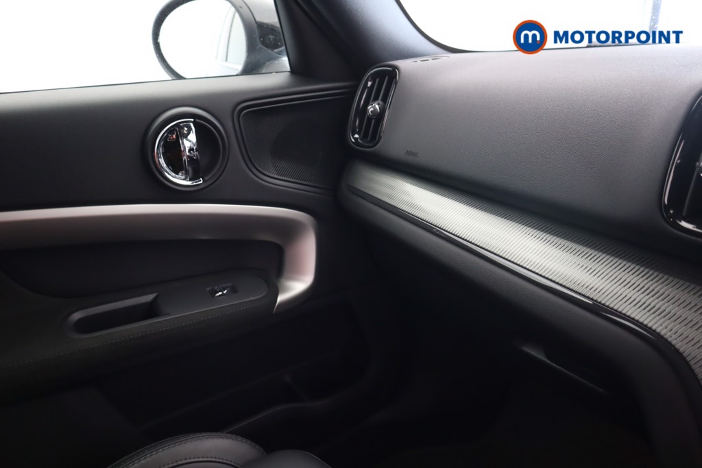 Mini Countryman Cooper Exclusive Automatic Petrol SUV - Stock Number (1591643) - 14th supplementary image