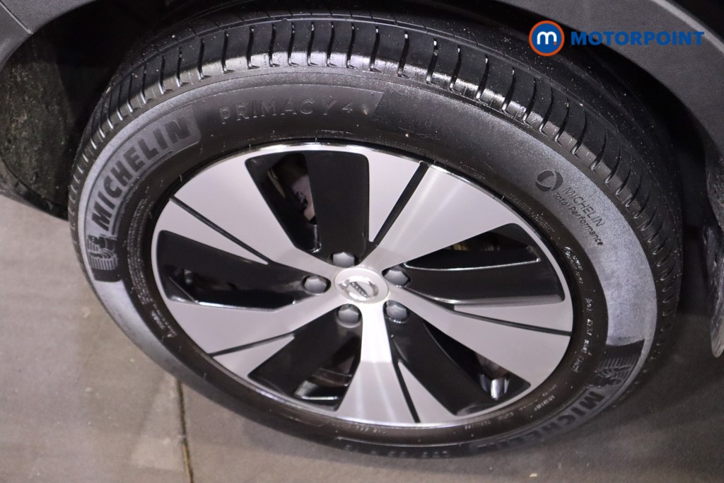 Volvo Xc40 Plus Automatic Petrol Plug-In Hybrid SUV - Stock Number (1591828) - 12th supplementary image