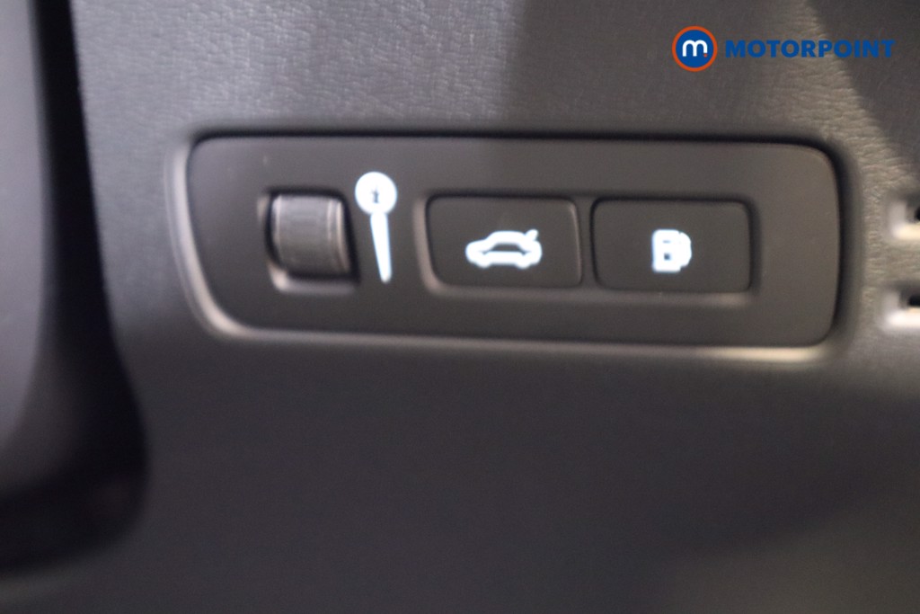 Volvo Xc40 Plus Automatic Petrol Plug-In Hybrid SUV - Stock Number (1591828) - 17th supplementary image