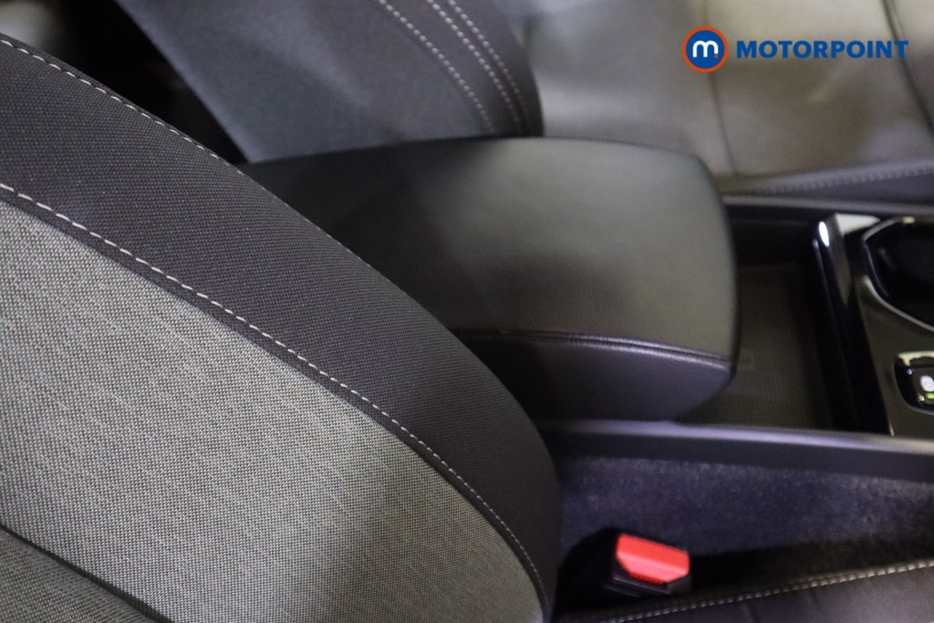 Volvo Xc40 Plus Automatic Petrol Plug-In Hybrid SUV - Stock Number (1591828) - 26th supplementary image