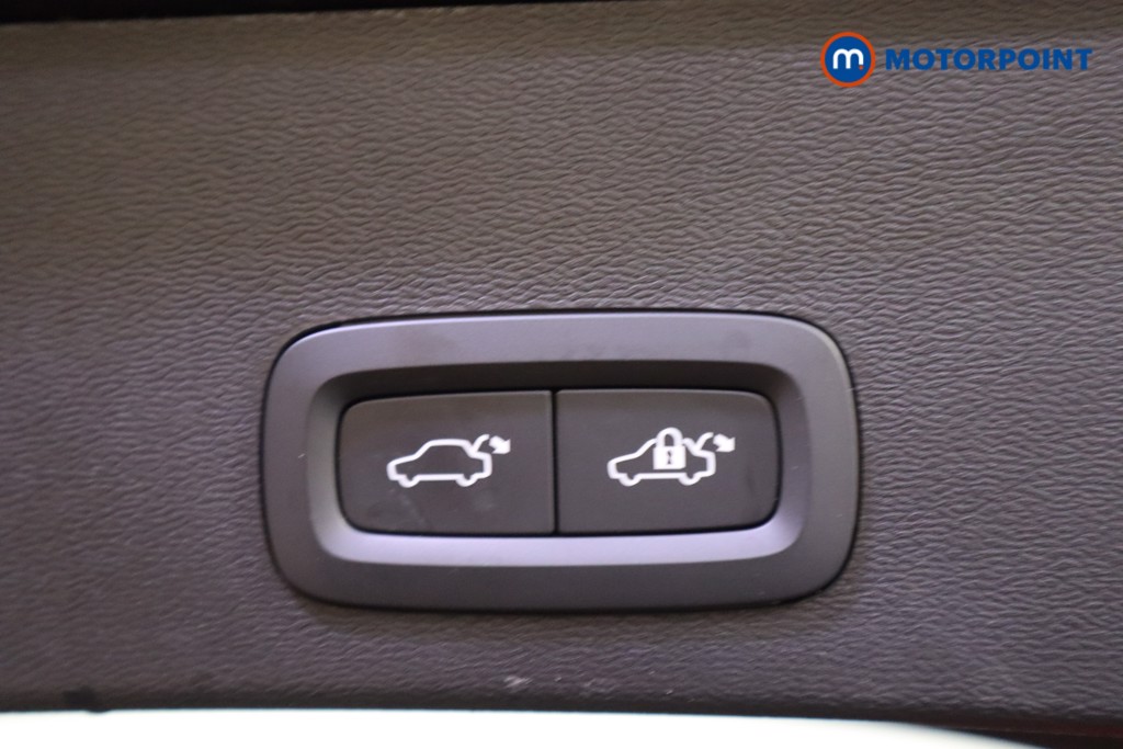 Volvo Xc40 Plus Automatic Petrol Plug-In Hybrid SUV - Stock Number (1591828) - 32nd supplementary image