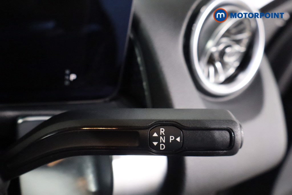 Mercedes-Benz GLB Exclusive Launch Edition Automatic Petrol SUV - Stock Number (1591983) - 14th supplementary image