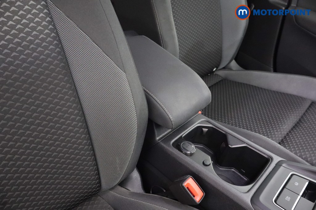 Volkswagen Golf Active Manual Petrol Hatchback - Stock Number (1592027) - 14th supplementary image