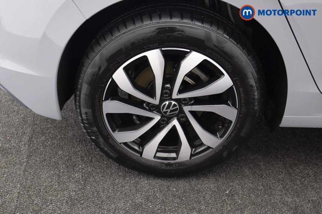 Volkswagen Golf Active Manual Petrol Hatchback - Stock Number (1592027) - 18th supplementary image