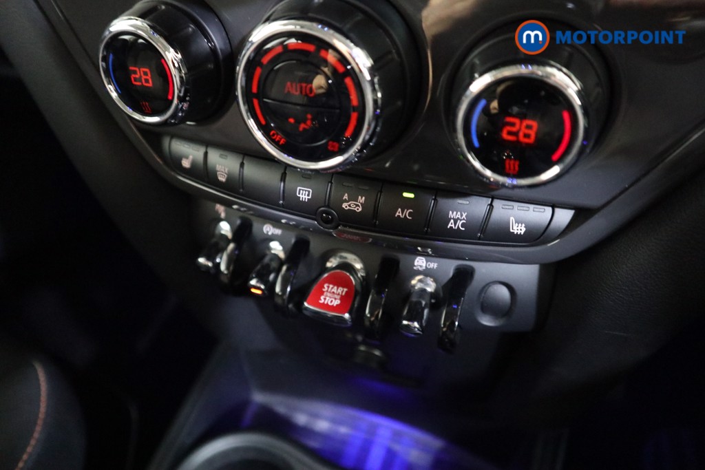 Mini Countryman Cooper Classic Manual Petrol SUV - Stock Number (1592075) - 7th supplementary image