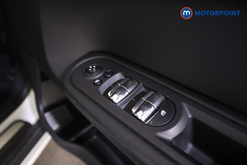 Mini Countryman Cooper Classic Manual Petrol SUV - Stock Number (1592075) - 11th supplementary image