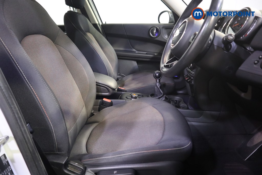 Mini Countryman Cooper Classic Manual Petrol SUV - Stock Number (1592075) - 13th supplementary image