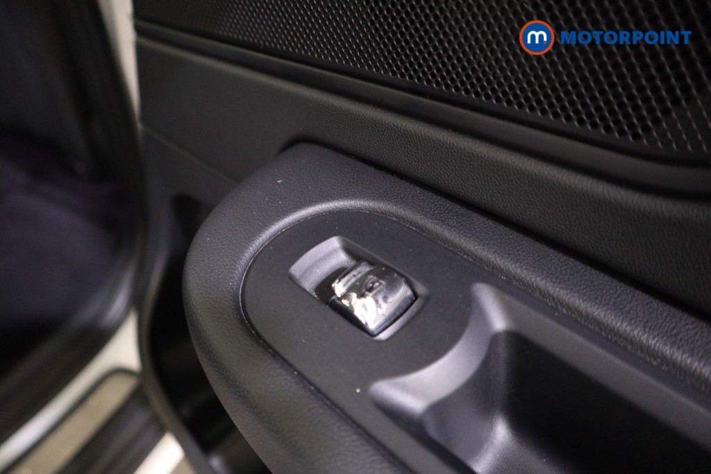 Mini Countryman Cooper Classic Manual Petrol SUV - Stock Number (1592075) - 18th supplementary image