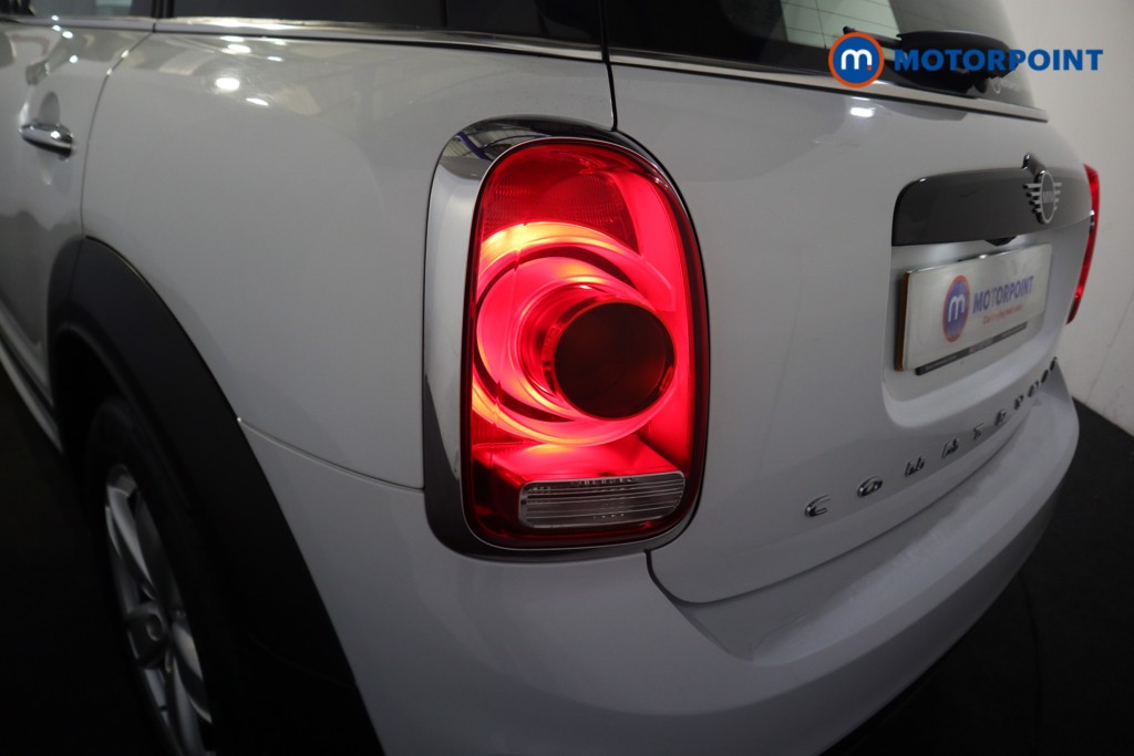 Mini Countryman Cooper Classic Manual Petrol SUV - Stock Number (1592075) - 26th supplementary image