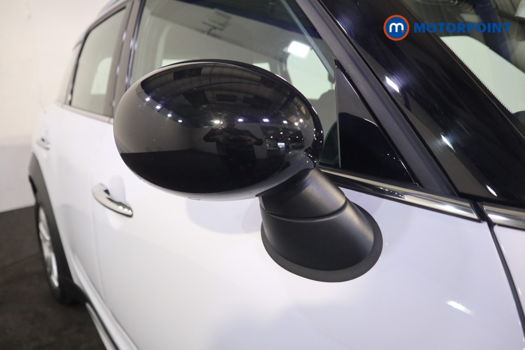 Mini Countryman Cooper Classic Manual Petrol SUV - Stock Number (1592075) - 30th supplementary image