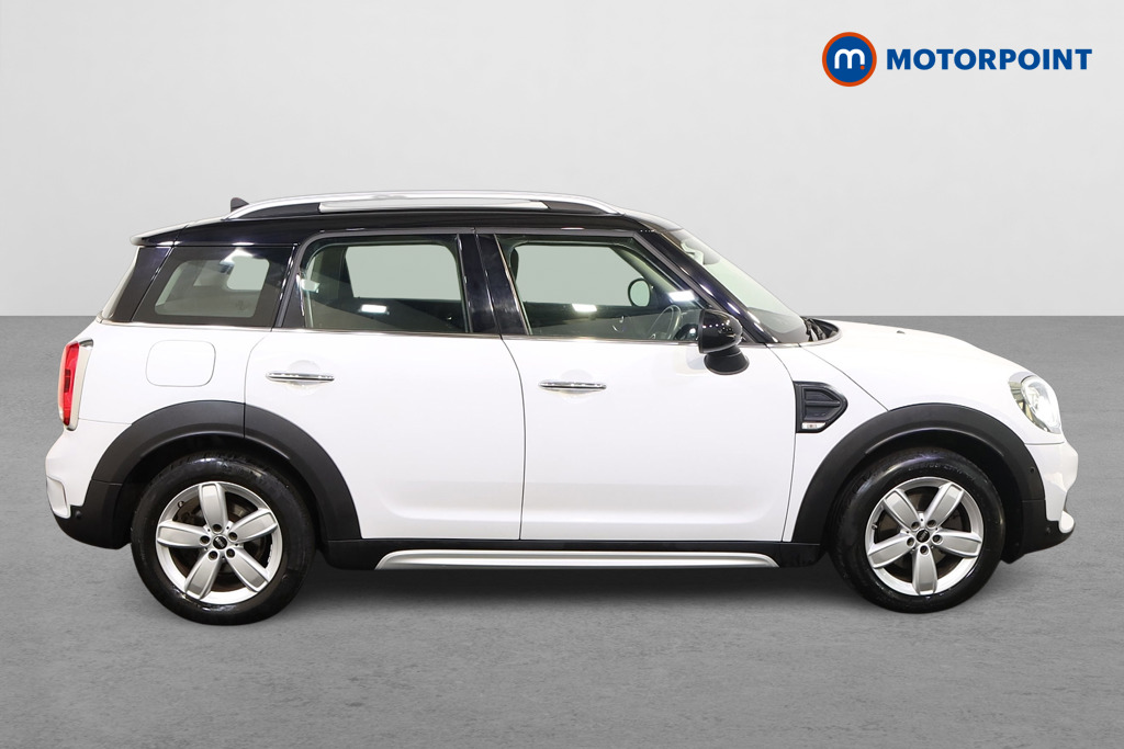 Mini Countryman Cooper Classic Manual Petrol SUV - Stock Number (1592075) - Drivers side