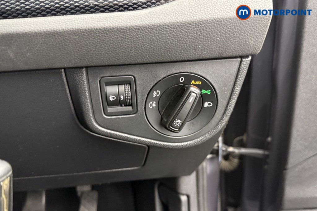 Volkswagen Taigo Life Manual Petrol SUV - Stock Number (1592100) - 14th supplementary image