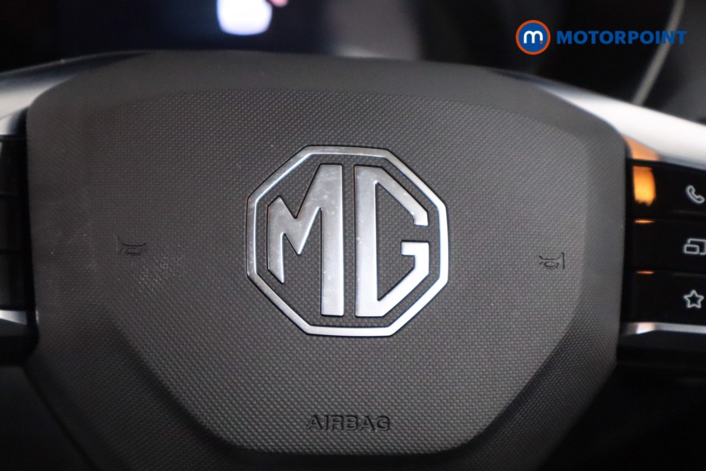 Mg Motor Uk ZS Trophy Automatic Petrol-Electric Hybrid SUV - Stock Number (1592193) - 15th supplementary image