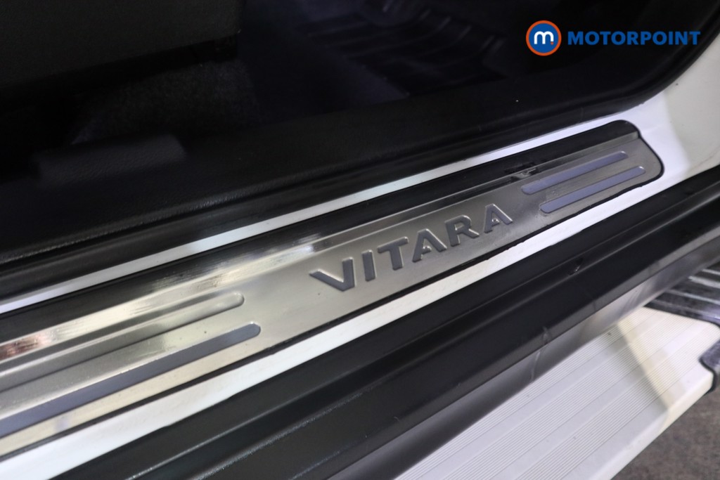 Suzuki Vitara SZ4 Manual Petrol SUV - Stock Number (1592400) - 11th supplementary image