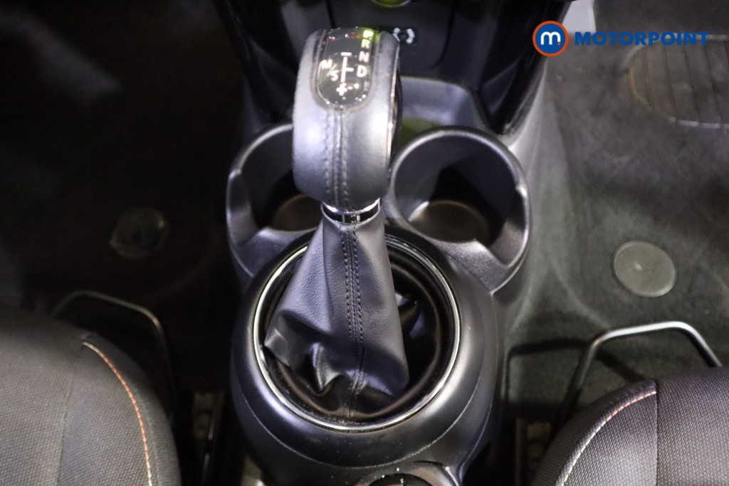 Mini Hatchback Cooper Automatic Petrol Hatchback - Stock Number (1592405) - 5th supplementary image