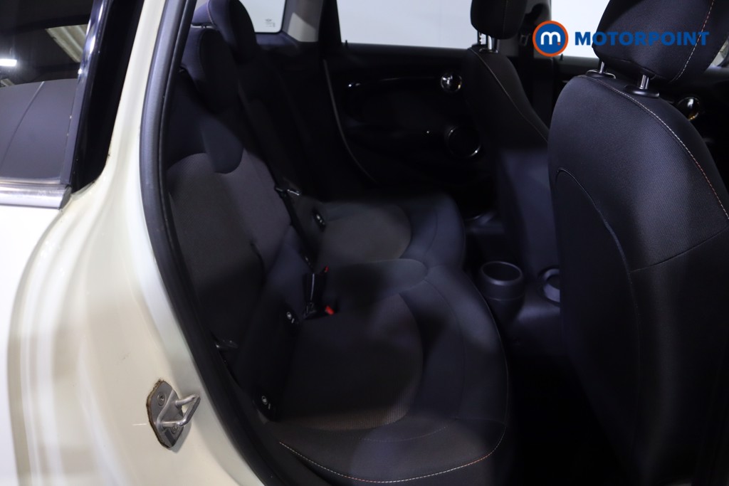 Mini Hatchback Cooper Automatic Petrol Hatchback - Stock Number (1592405) - 7th supplementary image