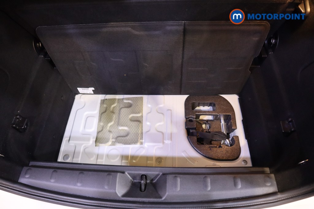 Mini Hatchback Cooper Automatic Petrol Hatchback - Stock Number (1592405) - 26th supplementary image
