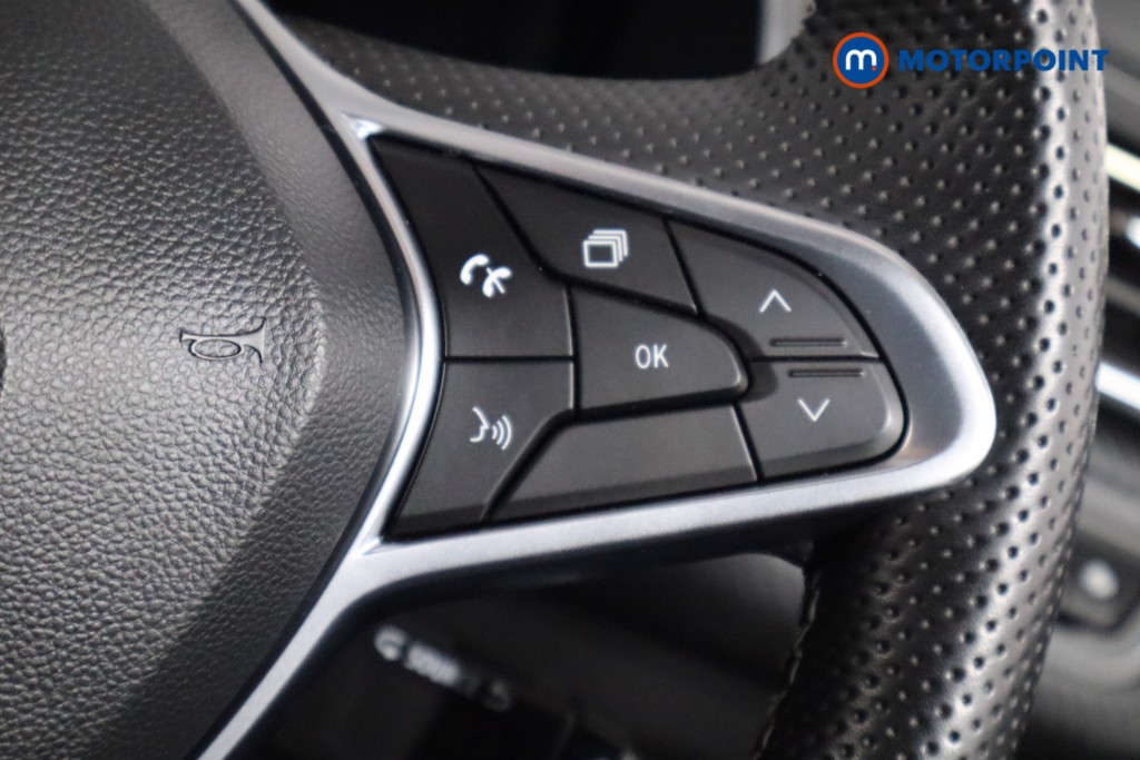 Renault Captur Engineered Bose Edition Automatic Petrol-Electric Hybrid SUV - Stock Number (1592406) - 8th supplementary image